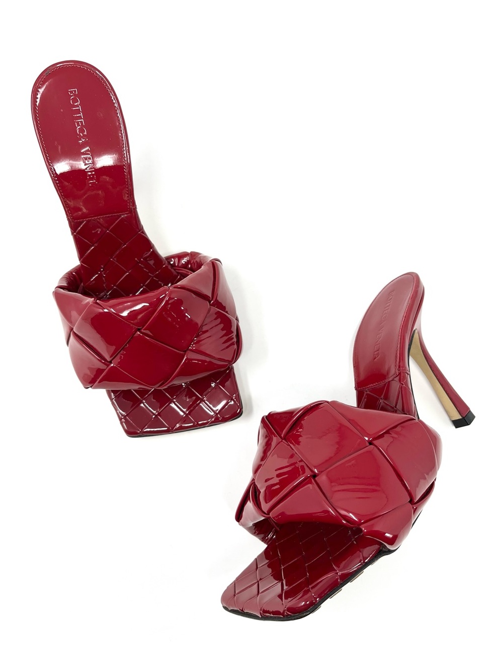 Bottega Veneta Red Lido Intrecciato Woven Patent Leather Mules Sandals Heels 37